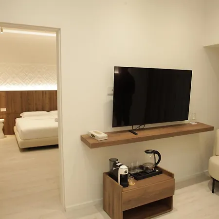 A Gallery * שקודר