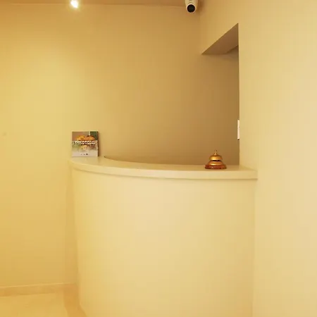 A Gallery שקודר