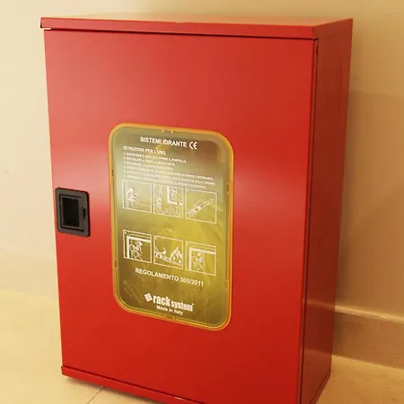 A Gallery שקודר