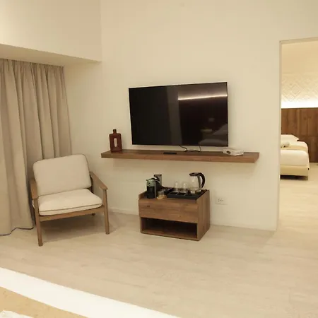 A Gallery מלון *